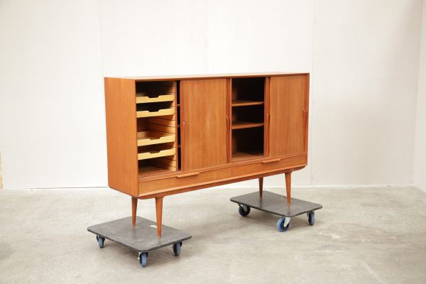 Skænk/dækketøjsskab, teak, Omann Junior model 13
