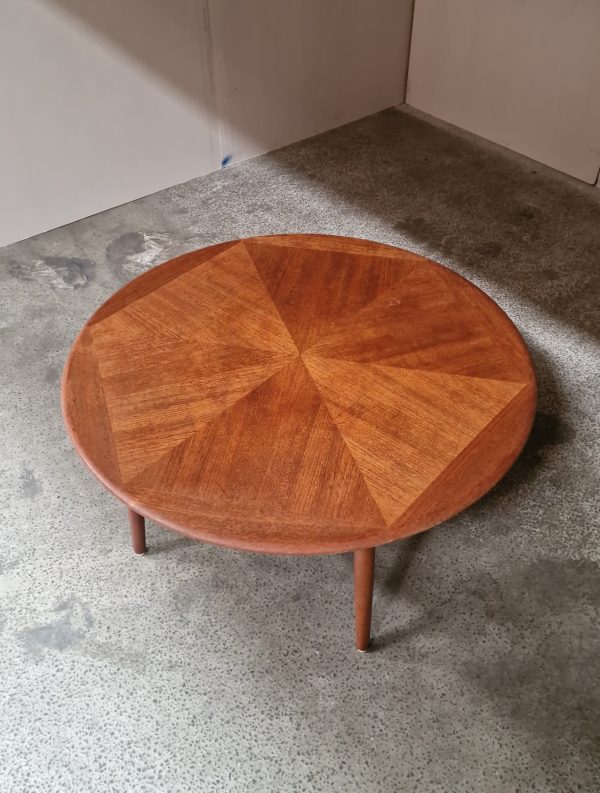 Rundt sofabord, teaktræ, Henry Walter Klein, Bramin Møbler