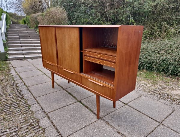 Dækketøjsskab, teak