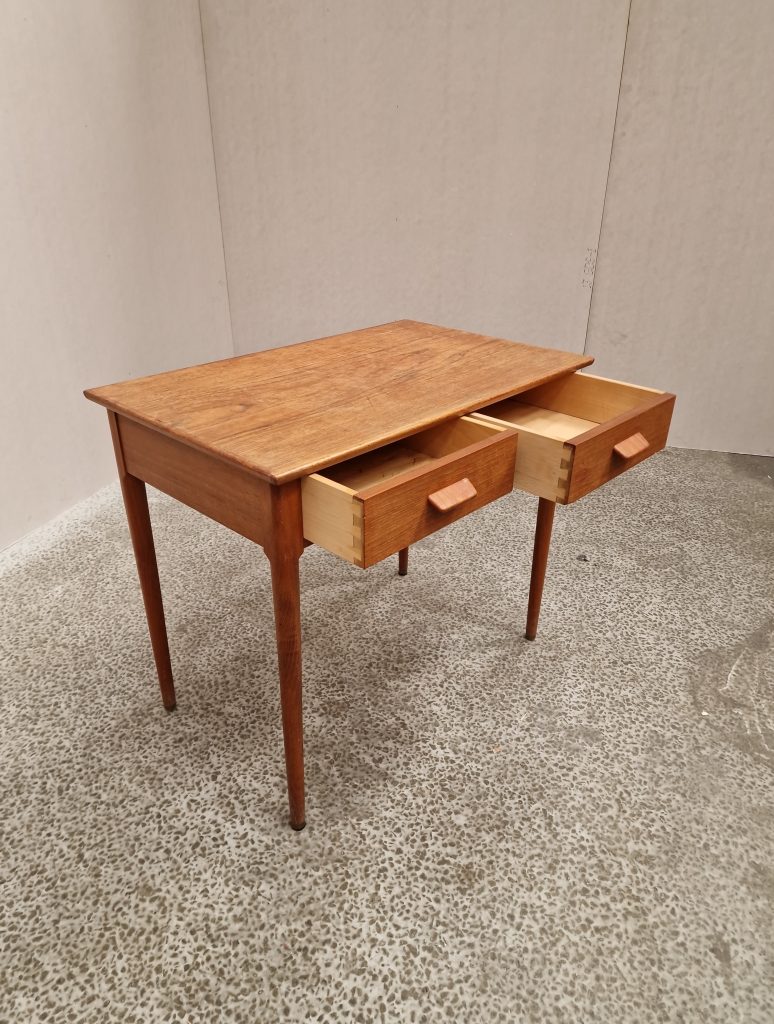 Konsolbord med to skuffer, teak