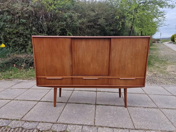 Dækketøjsskab, teak