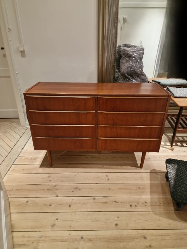 Dobbeltkommode med 8 skuffer, teak
