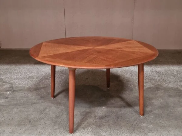 Rundt sofabord, teaktræ, Henry Walter Klein, Bramin Møbler