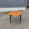 Bakkebord af teak med sorte ben, H. Engholm & Svend Åge Willumsen, Fritz Hansen