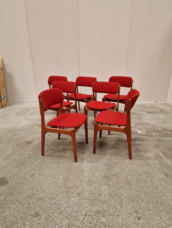 Syv spisestole i massiv teak, til ompolstring