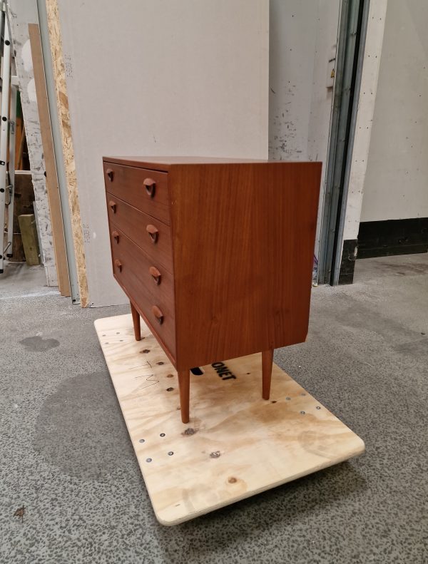Kommode med fire brede skuffer, teak, Kai Kristiansen
