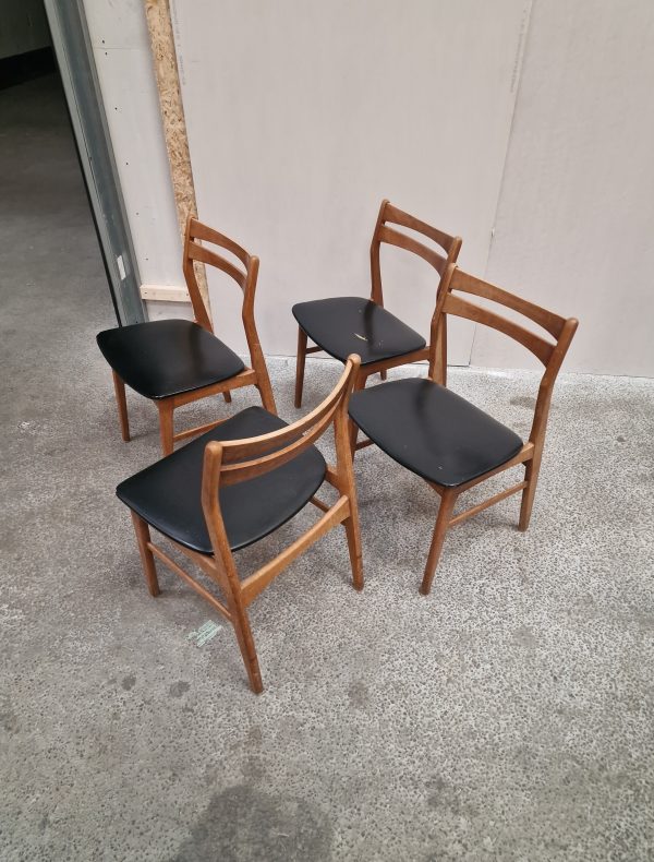 Fire spisestole til ompolstring, egetræ