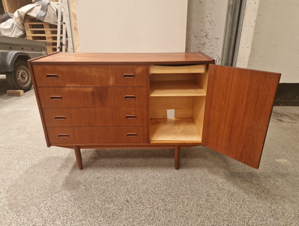 Skænk med skuffer og skab, teak — billede 5