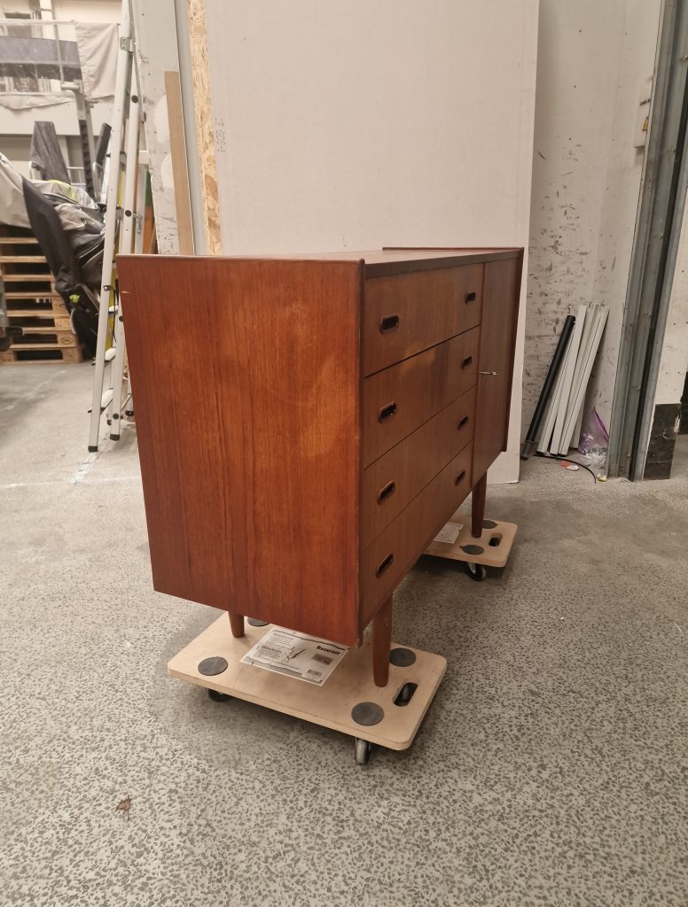 Skænk med skuffer og skab, teak — billede 7