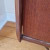 Kommode med buet front, teak — billede 2