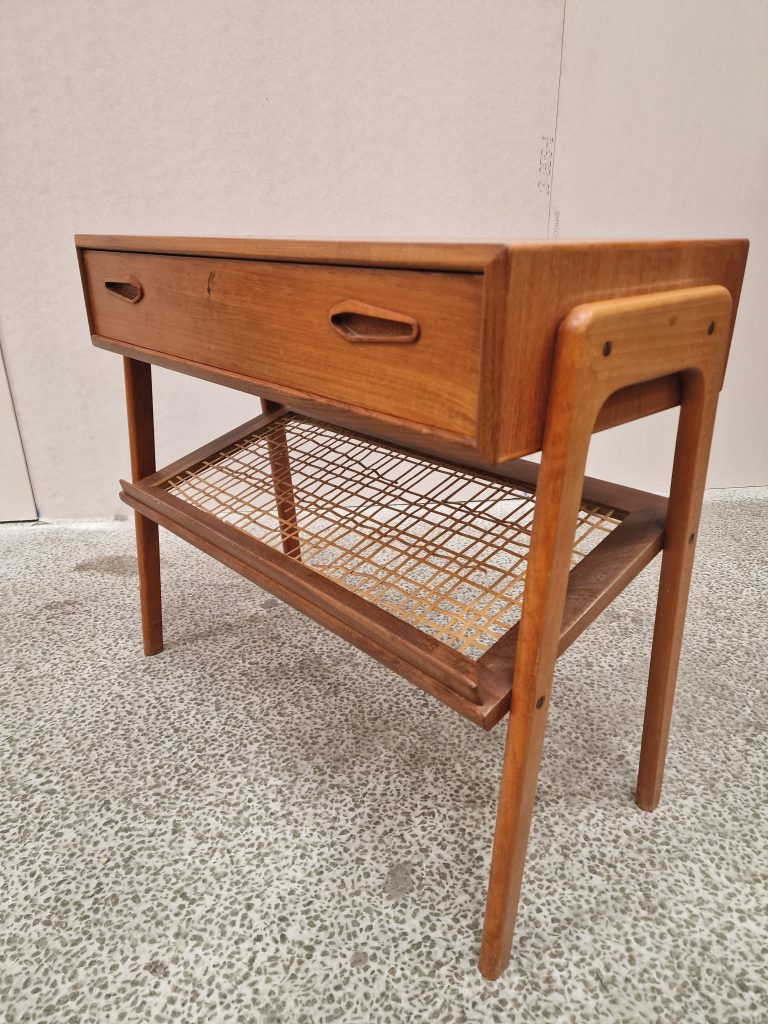 Senge/entrebord i teak med skuffe og flethylde — billede 10