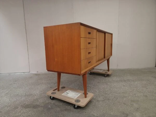 Omann Jr model 12 Skænk i teak, Omann Jr model 12 — billede 2