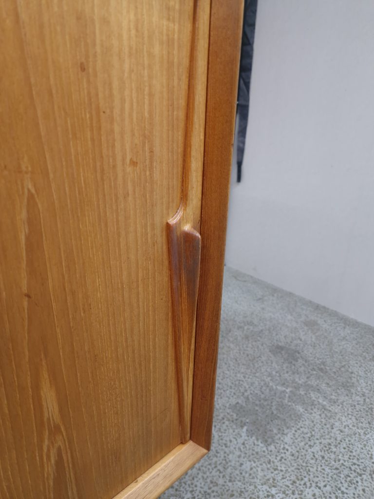 Skænk i teak, Omann Jr model 12
