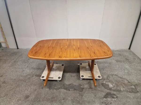 Spisebord på stel med tillægsplader, teak, ovalt, Skovby