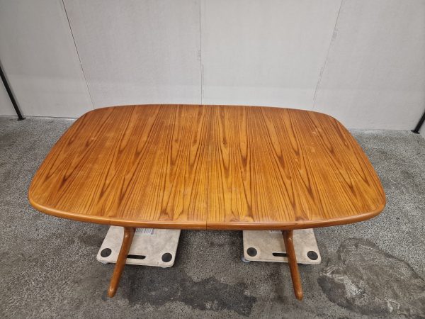 Spisebord på stel med tillægsplader, teak, ovalt, Skovby