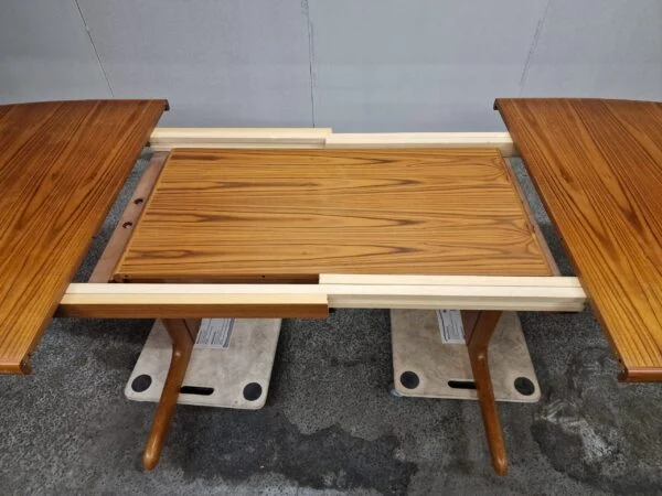 Skovby Spisebord på stel med tillægsplader, teak, ovalt, Skovby — billede 8