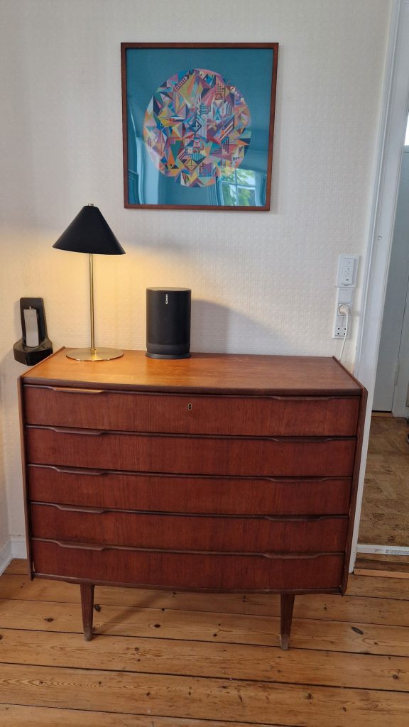 Kommode med buet front, teak — billede 3