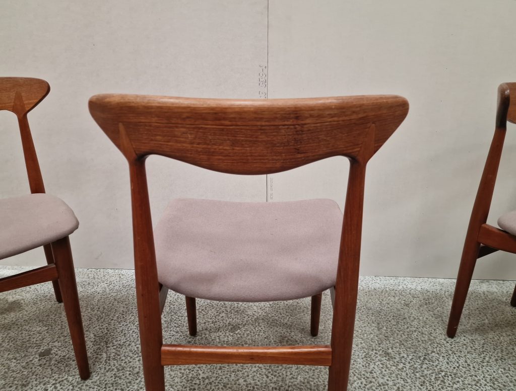 Fire spisestole, massiv teak