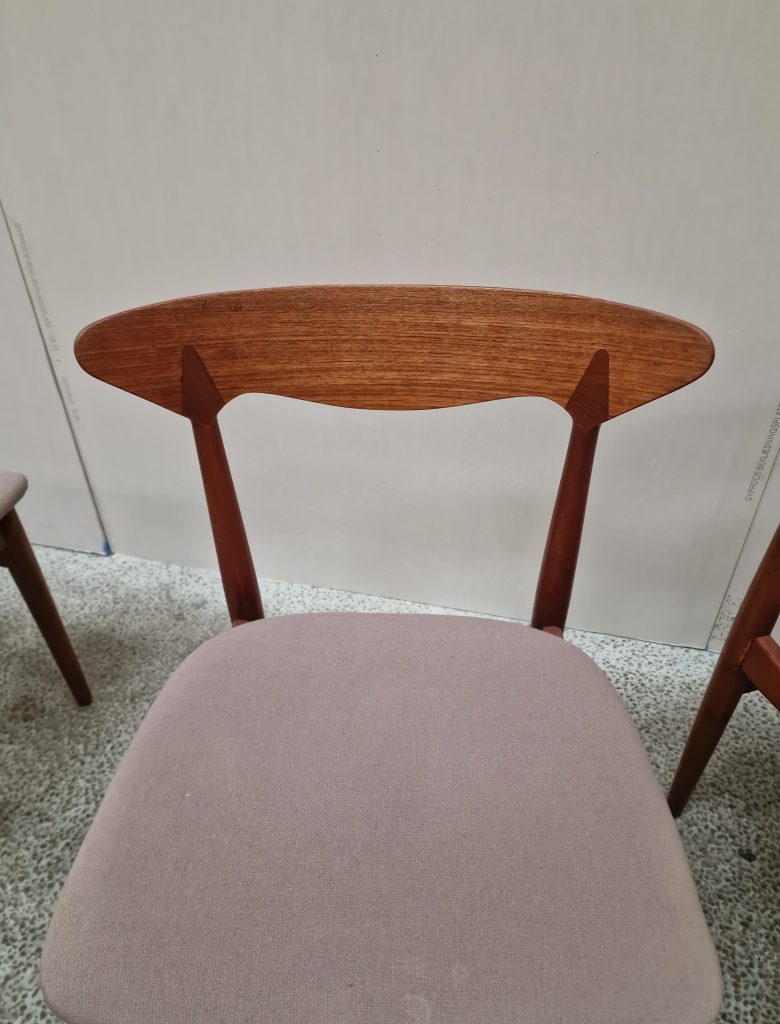 Fire spisestole, massiv teak
