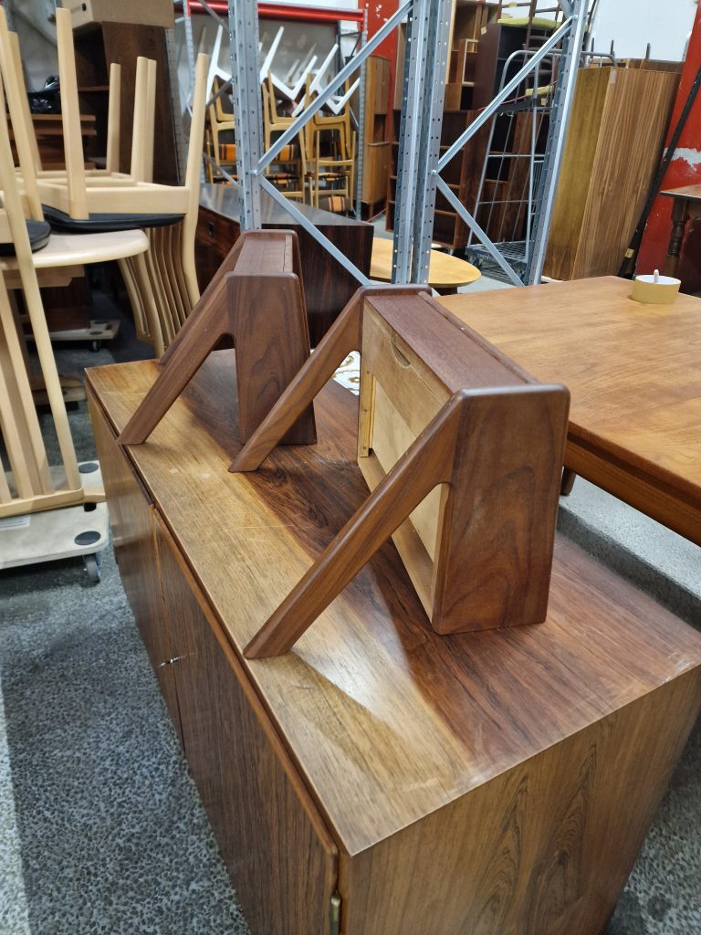 Ølholm Sæt natborde, teak, Ølholm