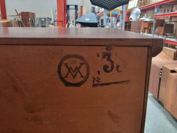 Vinde Møbelfabrik Natbord med skuffer og låge, teak — billede 3