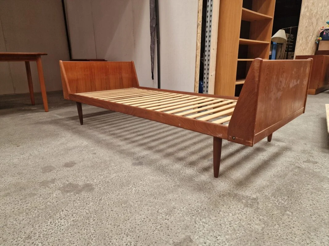 Seng, enkelt, teak