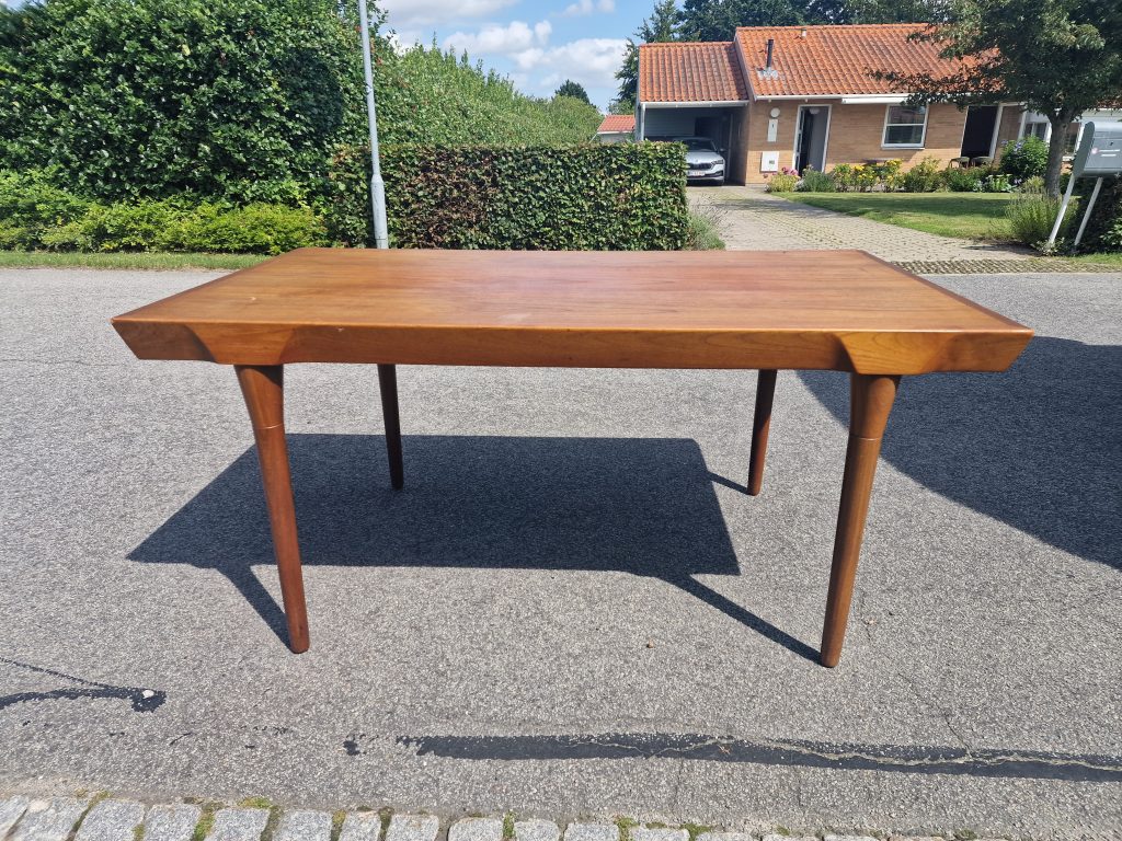Spisebord, Ib Kofod Larsen