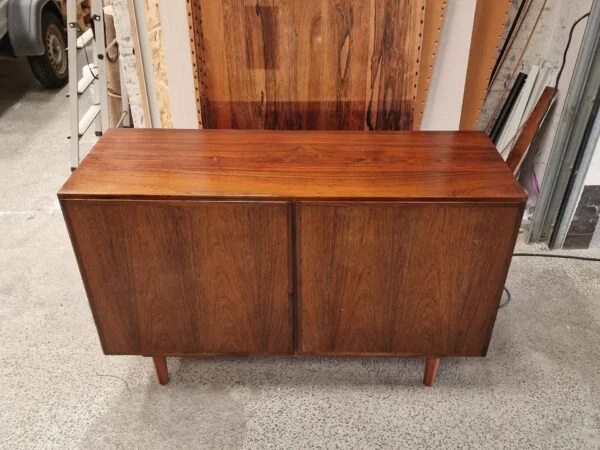 Smal skænk, palisander, Omann Jr, model nr 4