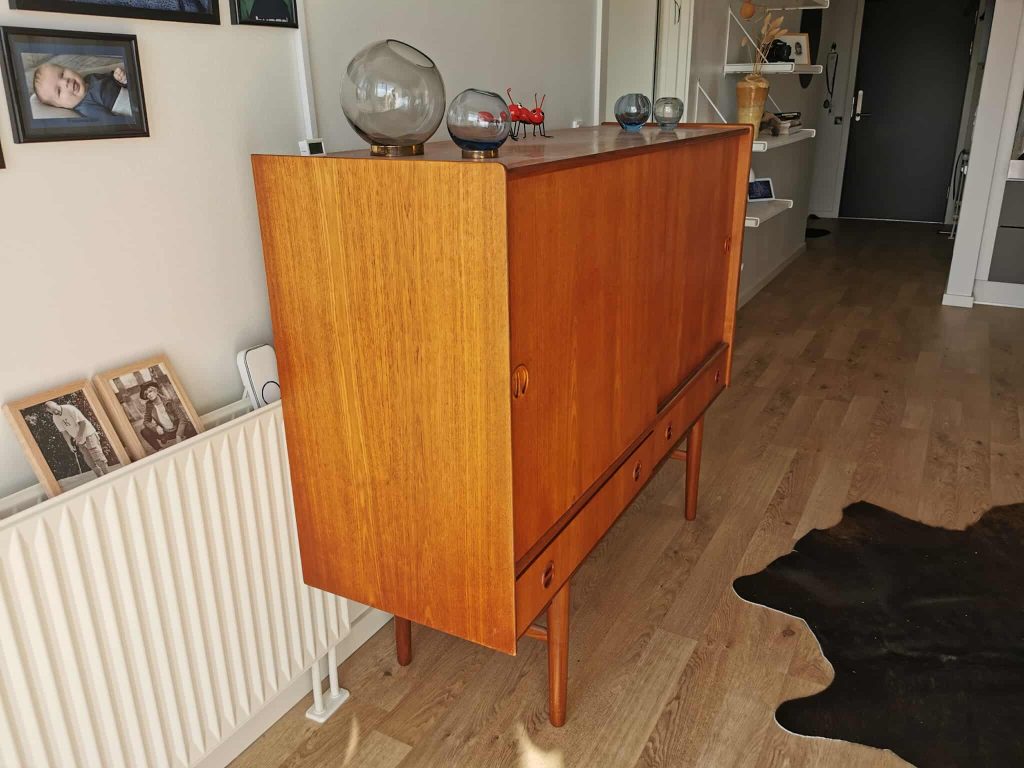 Skænk, teak, skydelåger, skuffer og skjulte skuffer — billede 2