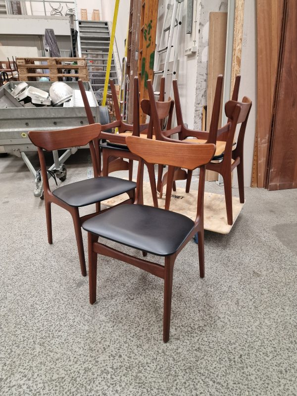Seks spisestole i massiv teak, Elgaard & Schøning