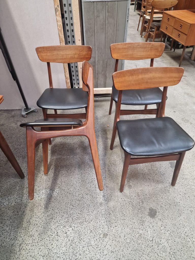 Elgaard og Schøning Fire spisestole i massiv teak, Elgaard og Schøning — billede 3