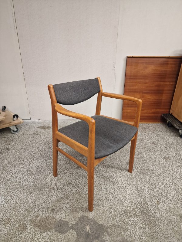 Armstol, teak