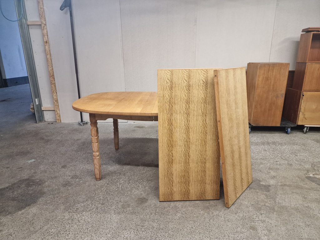 Ovalt spisebord, massiv egetræ — billede 10