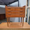 Entrekommode i teak