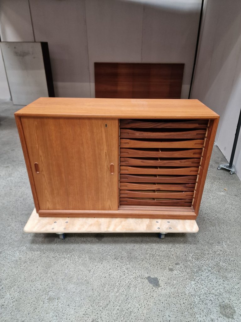 Kontormøbel, teak, skænk og bogreol