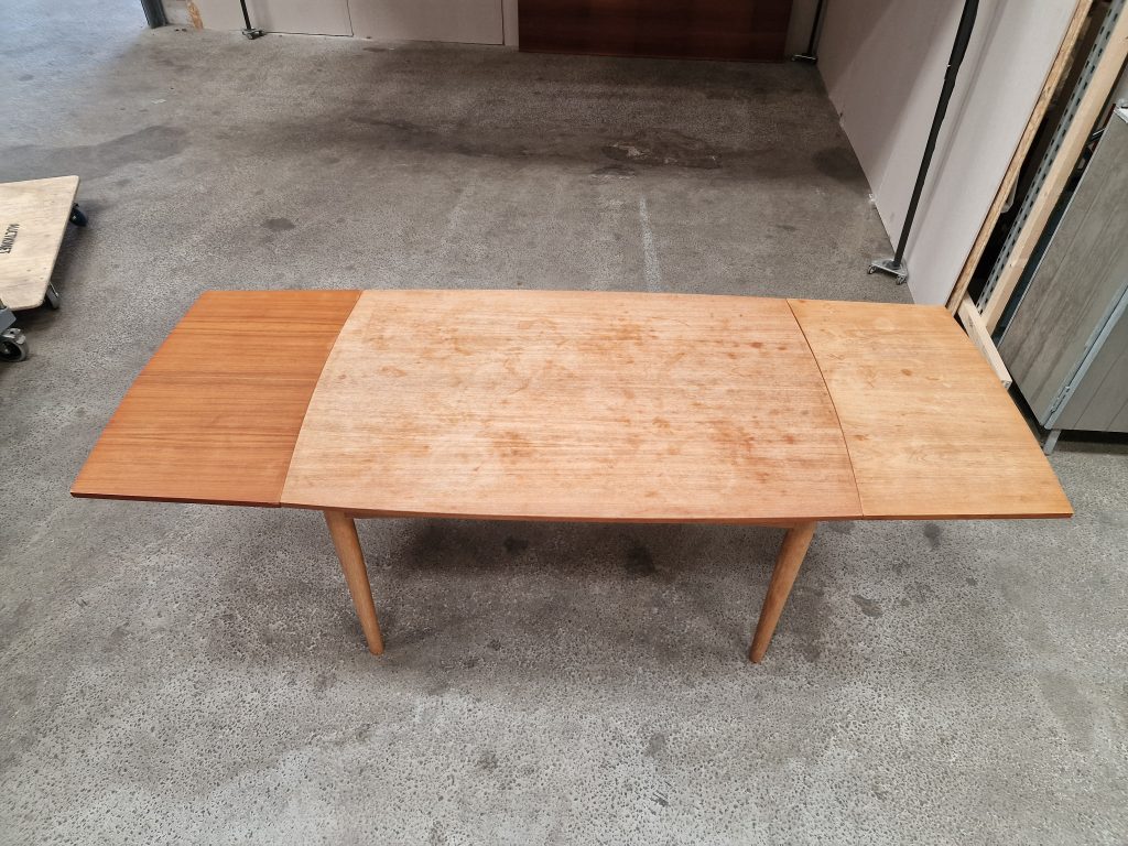 Spisebord med hollandsk udtræk, teak, bådformet — billede 2