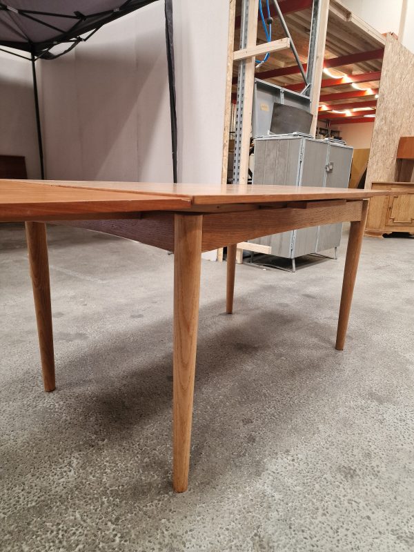 Spisebord med hollandsk udtræk, teak, bådformet