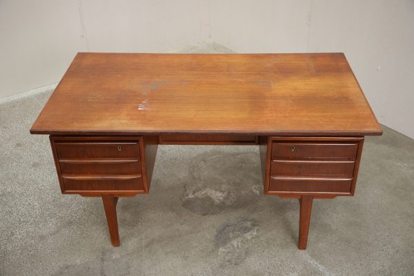 Skrivebord teak
