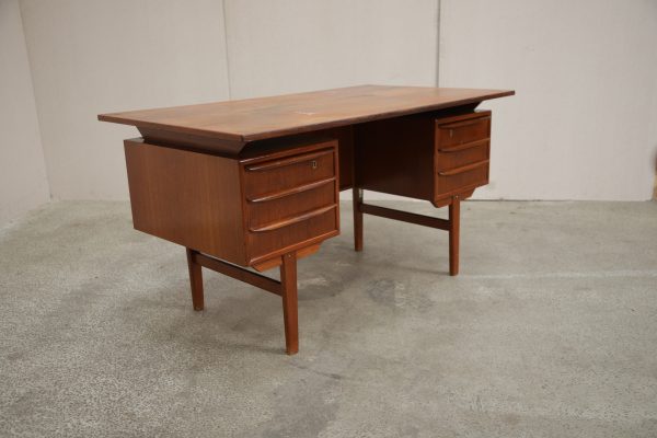Skrivebord teak