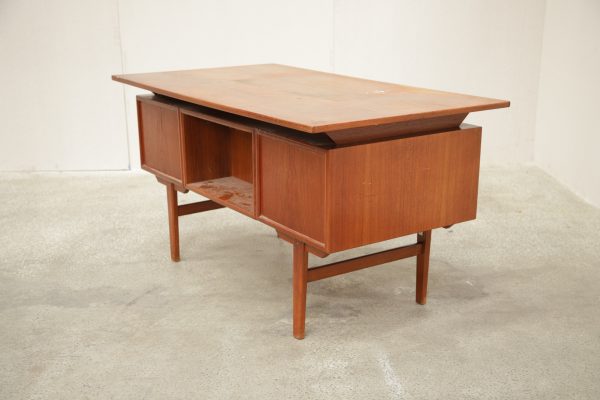 Skrivebord teak