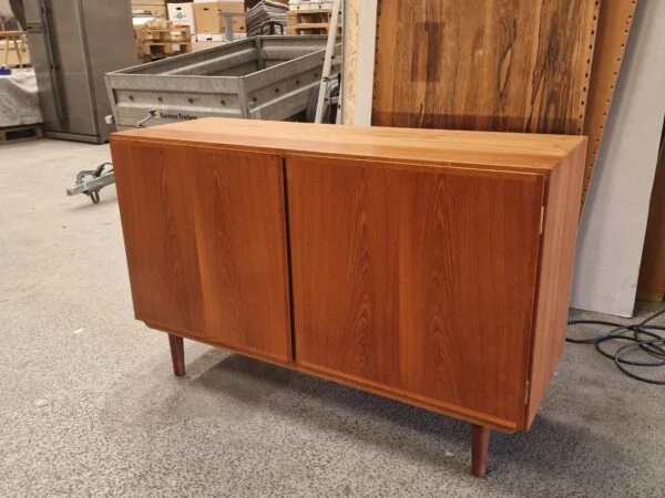 Omann Jr model 4 Skænk i teak, Omann Jr model 4 — billede 11