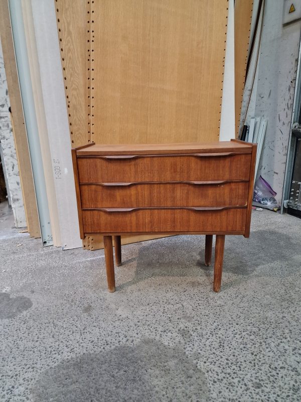 Entrekommode, teak, tre skuffer