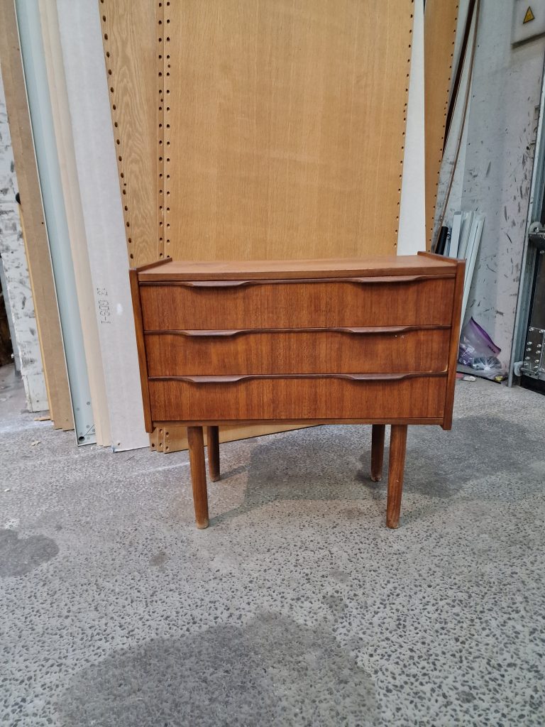 Entrekommode, teak, tre skuffer — billede 2