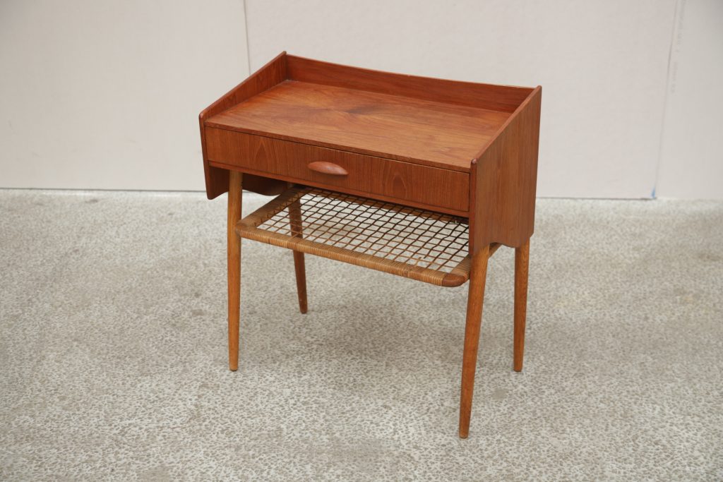 Natbord/entrékommode, teak, flethylde — billede 3