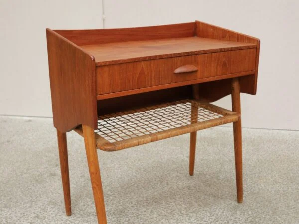 Natbord/entrékommode, teak, flethylde