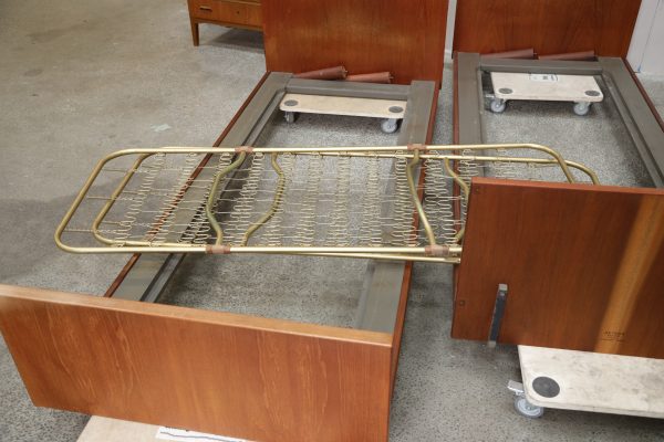 Sengerammer, teak, Wegner/Getama