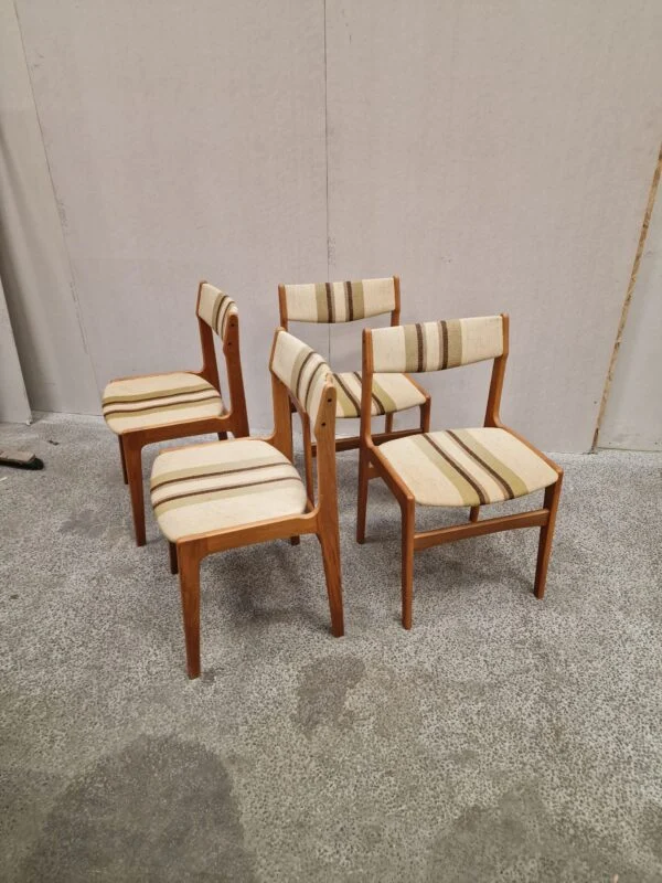 Erik Buch Fire spisestole, teak, Erik Buch