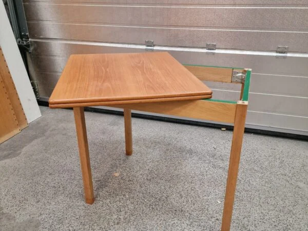 SKM Spillebord med drejbar plade, teak og egetræ, SKM