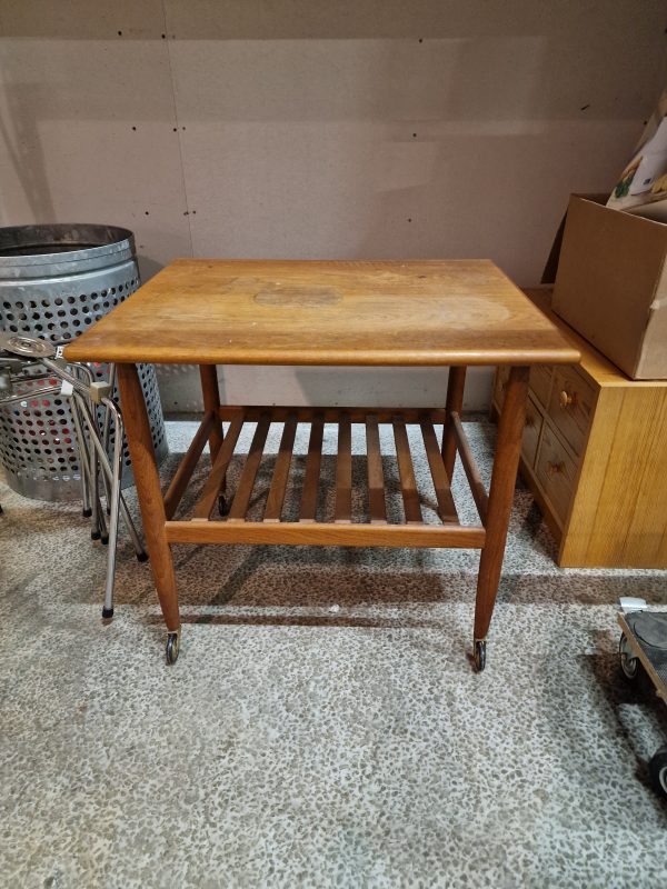 Sidebord på hjul, teak, model R103, FDB Ejvind Johansson