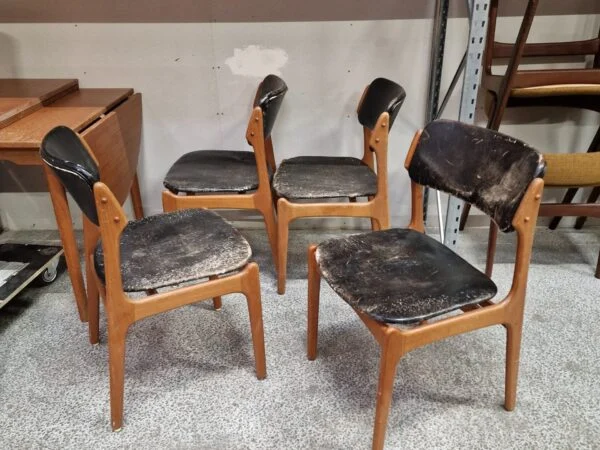 Fire Erik Buch stole til ompolstring, teak